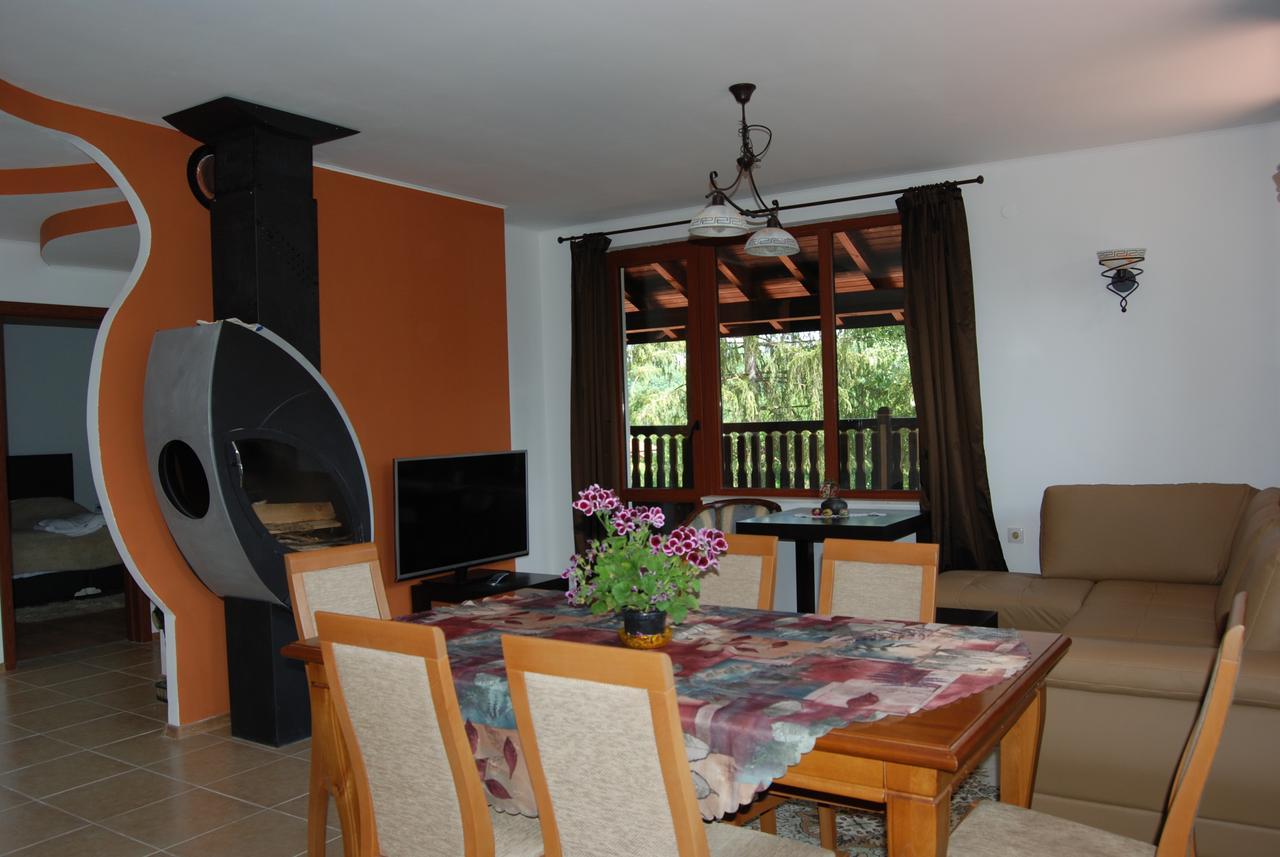 Vidima Apartment Hotel Apriltsi  Bagian luar foto